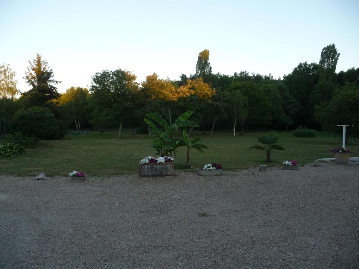 La vieille maison Cour-Cheverny Extérieur photo